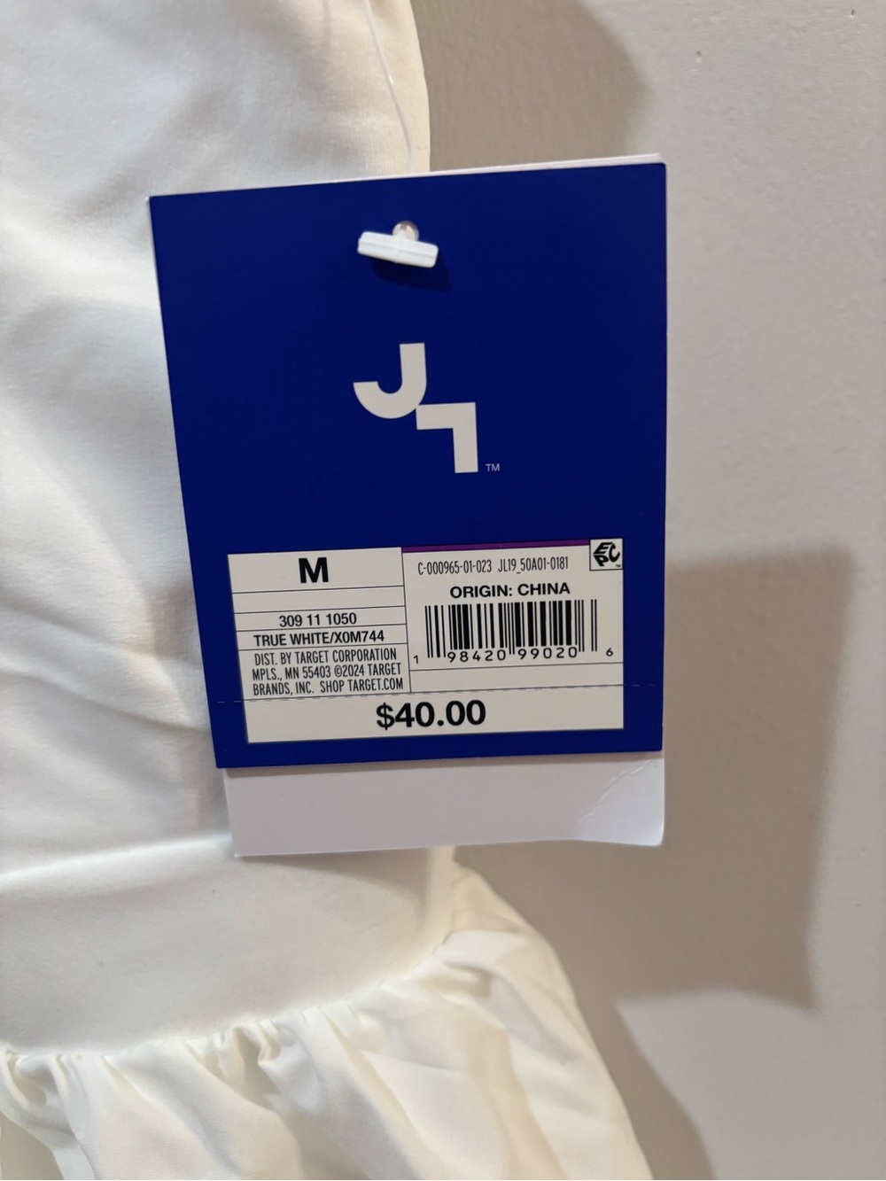 Women's White Active Dress w/ Shorts - JoyLab
- Small, Medium, or Large - NWT - Picture 5 of 6